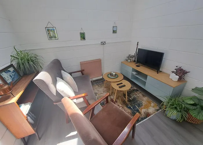 The Nest Number 3 * Rosslare Harbour